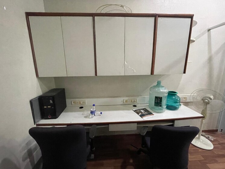 Team Area, kemp-plaza Commercial Office Space 350 Sq.Ft. In Malad West Mumbai 7049208