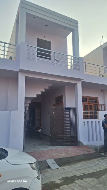 2.5 BHK Villa For Sale in Sultanpur Road