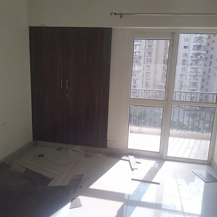 Room, aims-golf-city 3.5 Bedroom 1550 Sq.Ft. Apartment In Sector 75 Noida 7050213