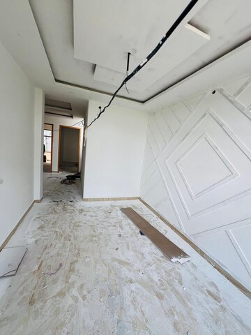 Room in 2 BHK Villa at Iim Road – for Sale