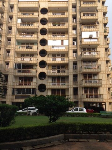 3 BHK Apartment For Resale in Suvidha Apartments Gurgaon Sector 56 Gurgaon  7050457