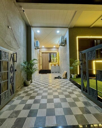 Bedroom in 4 BHK Villa at Dhawas – for Sale
