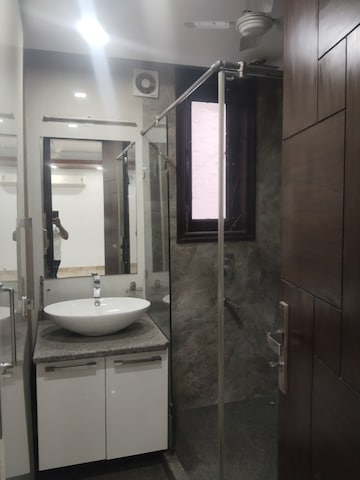 Bathroom in 3 BHK Builder Floor at Navjeevan Vihar – for Sale