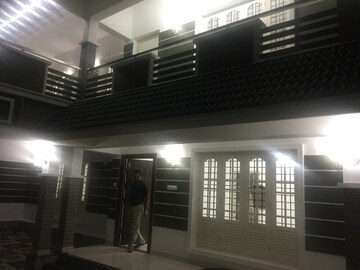 Parking in 3 BHK Independent House at Edapally – for Sale