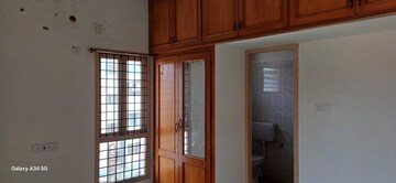Room in 2 BHK Apartment at Anna Nagar – for Sale