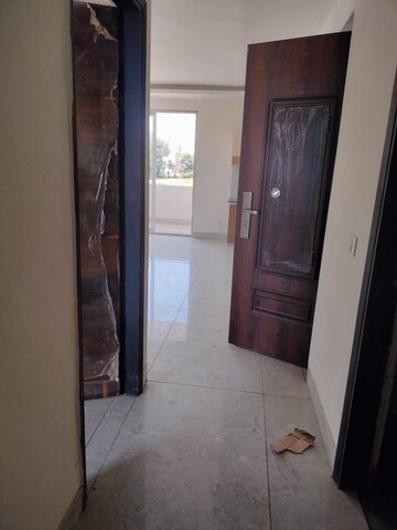 Room in 2 BHK Builder Floor at Sector 40 – for Sale