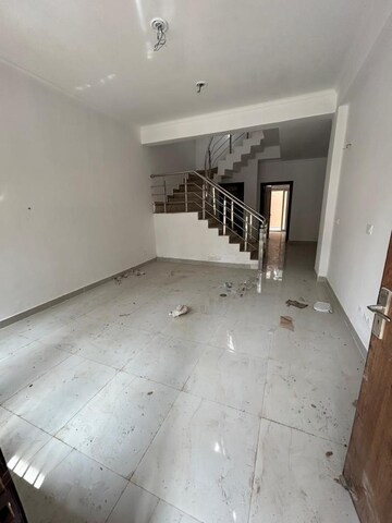 Room in 3 BHK Apartment at Habitech Panch Tatva, Tech Zone 4 Greater Noida – for Sale