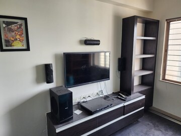 Furnished Amenities in 3 BHK Apartment at Lily White, Jogeshwari East – for Sale