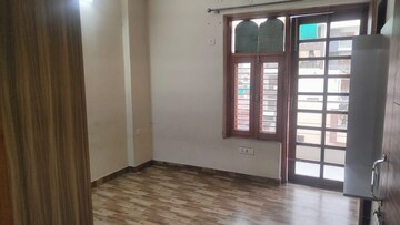 Room in 2 BHK Builder Floor at New Colony – for Sale