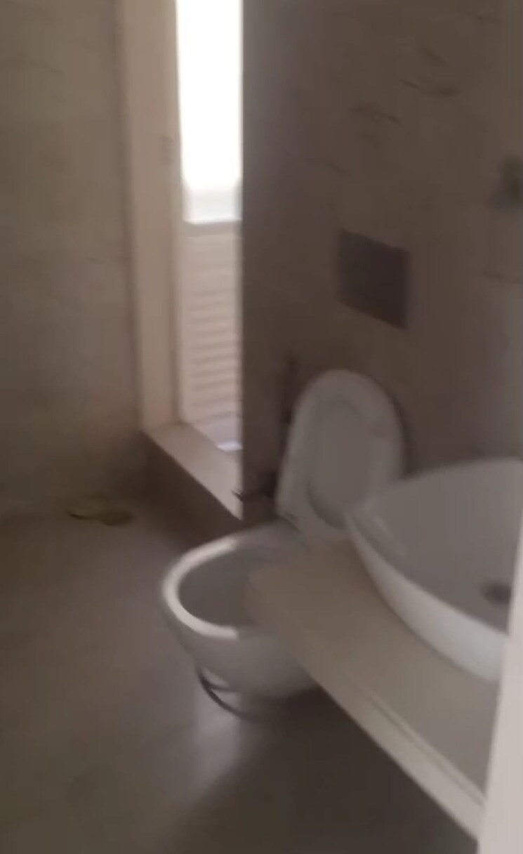 Bathroom, dosti-west-county-phase-4-dosti-pine 2 Bedroom 747 Sq.Ft. Apartment In Balkum Pada Thane 7052068