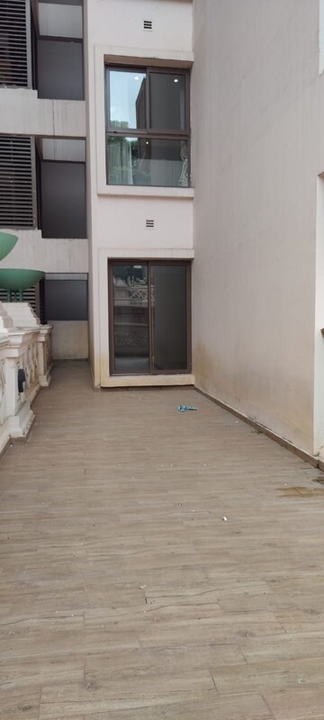 Room in 3 BHK Apartment at Hennur Road – for Sale
