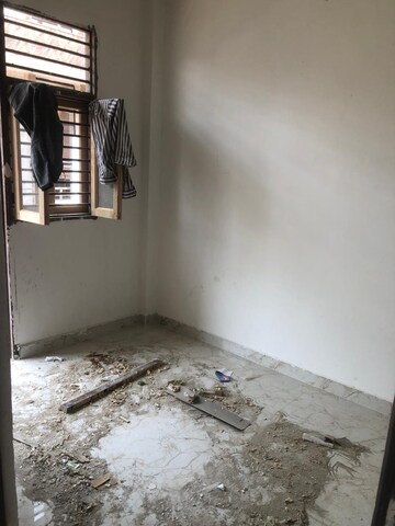 Room in 3 BHK Independent House at Sadarpur – for Sale
