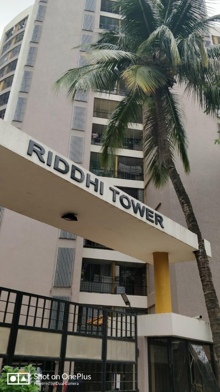 2.5 BHK Apartment For Resale in Riddhi Tower Malad East Mumbai  7052361