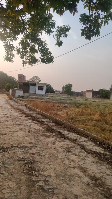 Plot For Resale in Amausi Lucknow  7052641