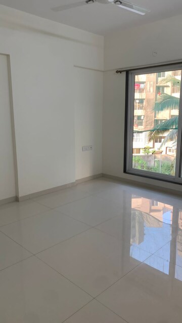 Room in 1 BHK Apartment at Cosmos Enclave, Kasarvadavali – for Sale