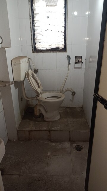 Bathroom in 1 BHK Apartment at Unnathi Woods Phase 3, Ghodbunder Road – for Sale