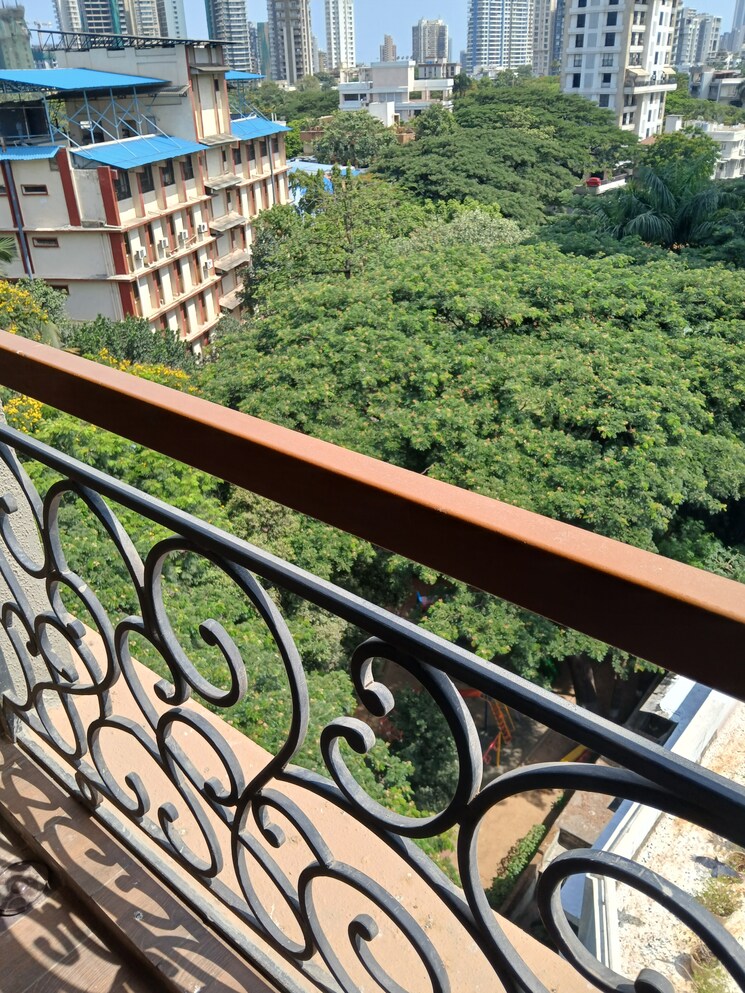 Balcony, heritage-elegance 2 Bedroom 840 Sq.Ft. Apartment In Matunga Mumbai 7053008
