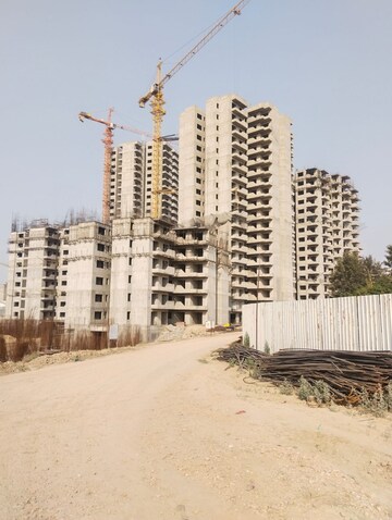 2 BHK Apartment – Exterior View View at Sidhartha Diplomats Golf Link, Sector 110 - for Sale