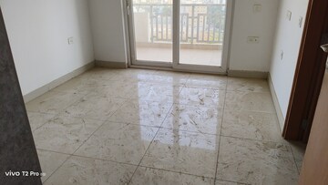 Room in 3 BHK Apartment at SS The Leaf, Sector 85 – for Sale