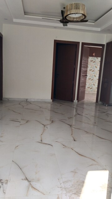 3 BHK Builder Floor For Sale in Vasundhara Sector 3