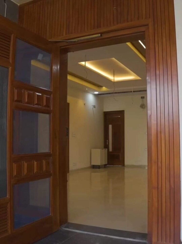 Room, aerocity 6+ Bedroom 6000 Sq.Ft. Independent House In Aerocity Mohali 7054263