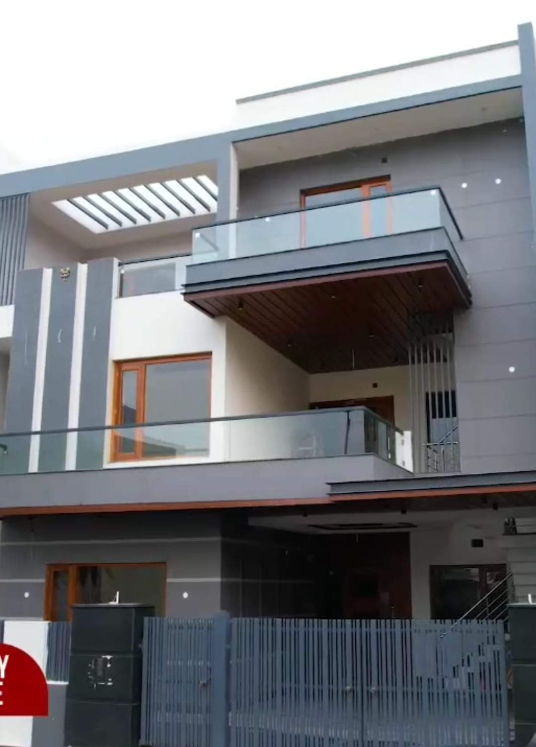 6+ BHK + Servant Room Independent House For Sale in Aerocity