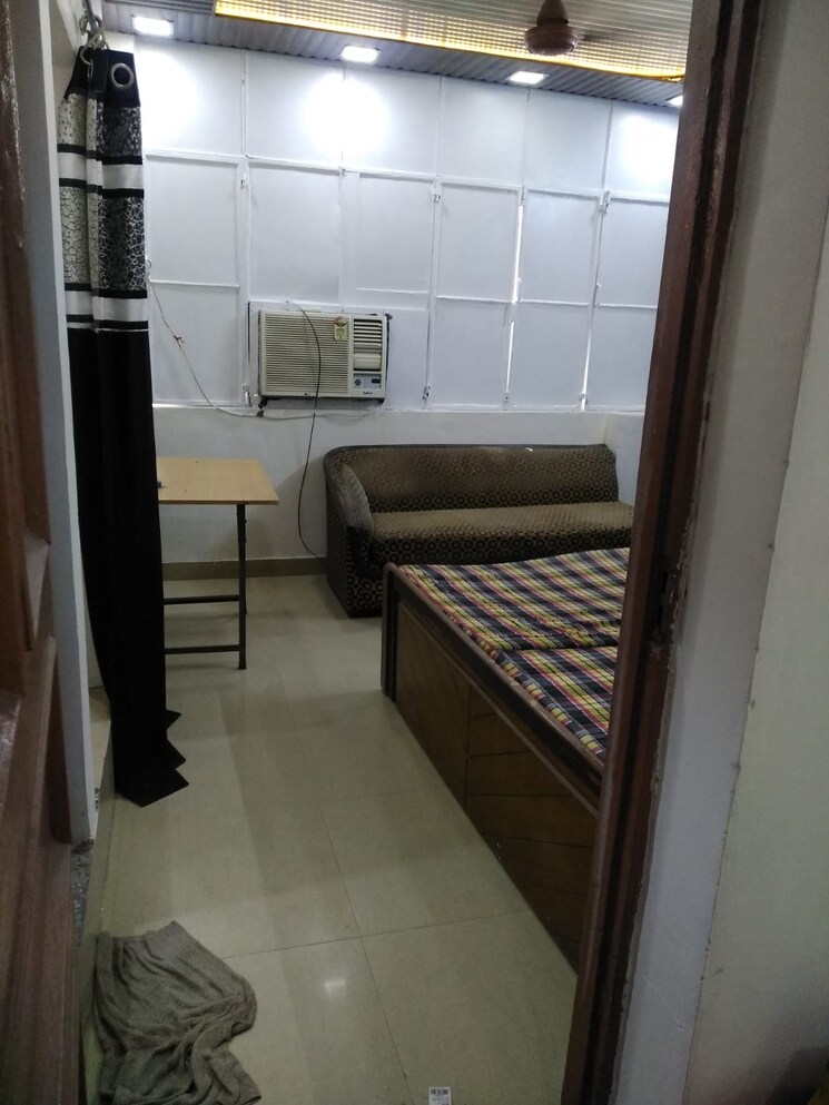 Kitchen, lajpat nagar 1 Bedroom 550 Sq.Ft. Builder Floor In Lajpat Nagar Delhi 7054511