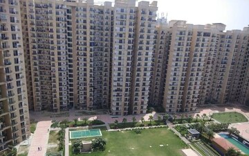 4 BHK Apartment – Exterior View View at Amrapali Platinum, Sector 119 - for Sale