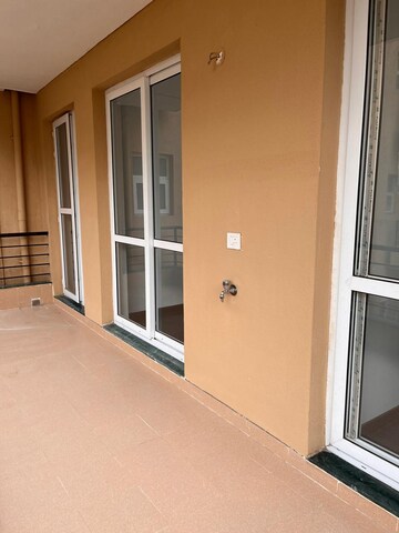 Room in 3 BHK Apartment at Adore Happy Homes Grand, Sector 85 – for Sale