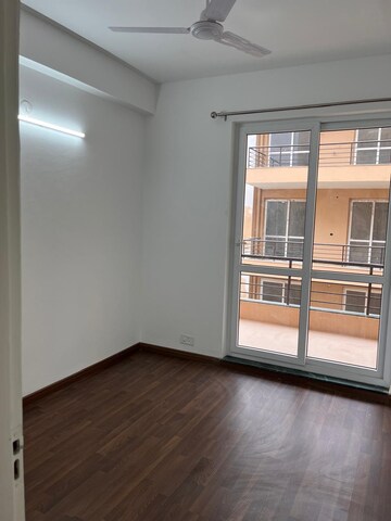 Room in 3 BHK Apartment at Adore Happy Homes Grand, Sector 85 – for Sale