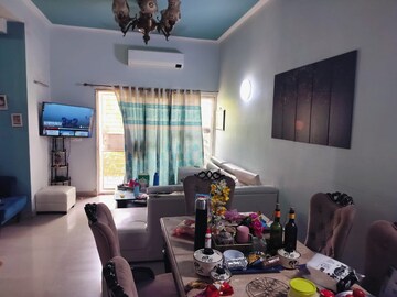 Master Bedroom in 3 BHK Apartment at Amrapali Golf Homes, Sector 4, Greater Noida – for Sale