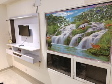 Room in 4 BHK Apartment at DLF The Belaire, Sector 54 – for Sale