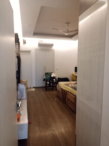 Bathroom in 3 BHK Apartment at Emaar Palm Hills, Sector 77 – for Sale