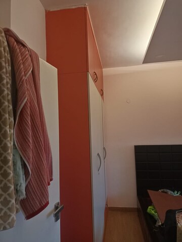 Furnished Amenities in 3 BHK Apartment at Emaar Palm Hills, Sector 77 – for Sale