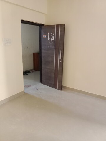 Room in 1 BHK Apartment at Ornate Galaxy, Naigaon East – for Sale