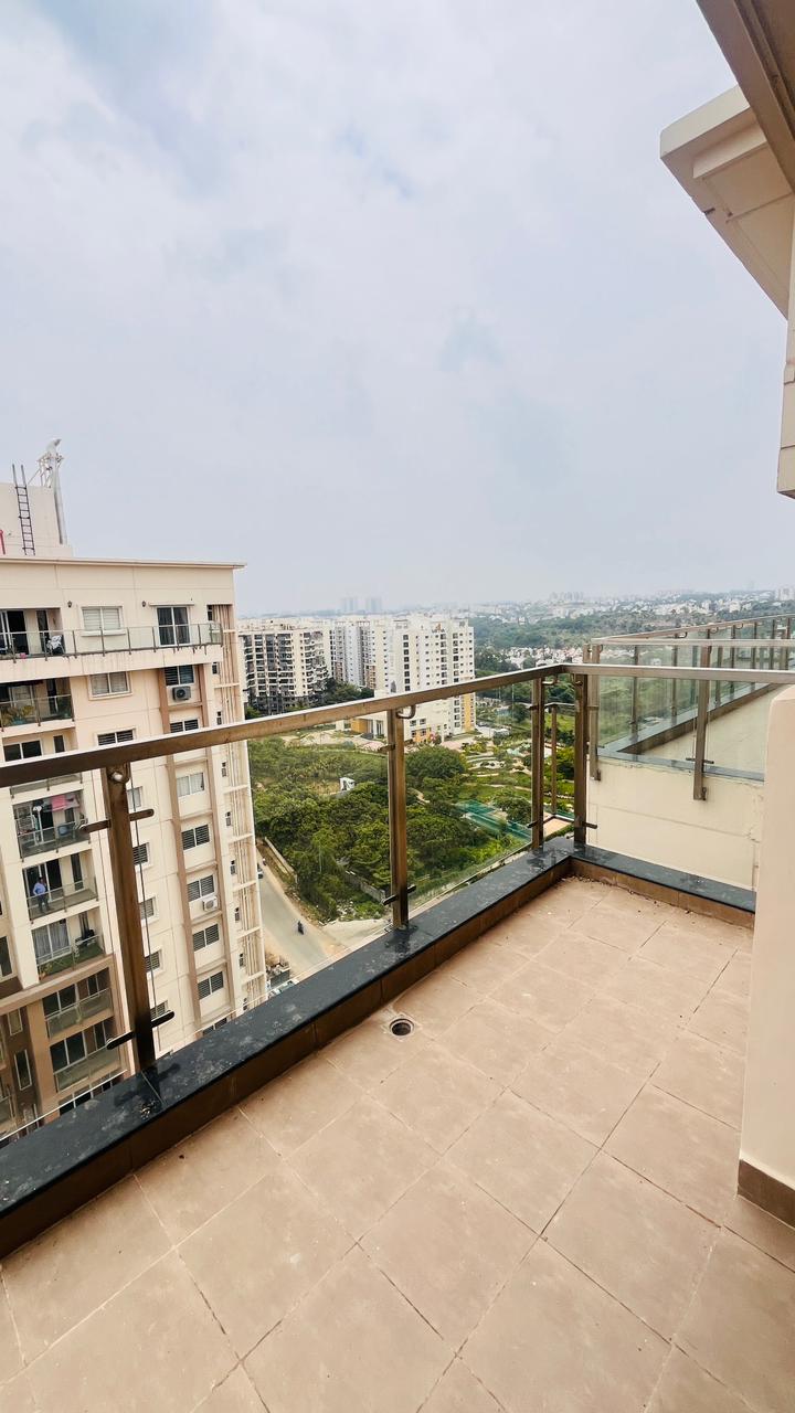 Resale 2 Bedroom 950 Sq.Ft. Apartment in Provident Park Square ...