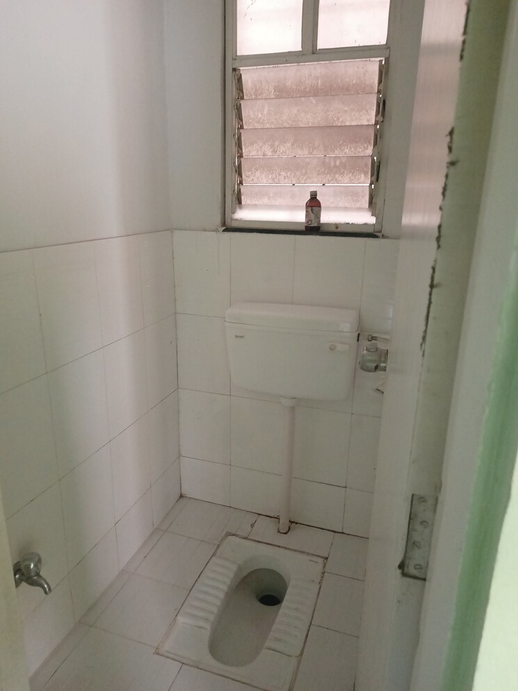Bathroom, maple-aapla-ghar-kirkatwadi 1 Bedroom 659 Sq.Ft. Apartment In Shetphal Haveli Pune 7057057