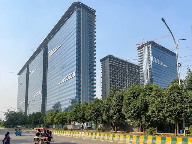 Commercial Office Space 500 Sq.Ft. For Resale in Sector 90 Noida  7057148