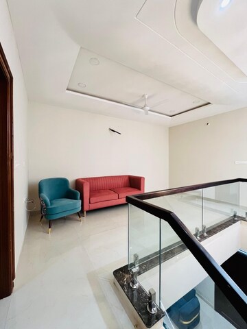 Furnished Amenities in 3 BHK Villa at Gandhi Path – for Sale