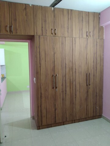 Room in 2 BHK Apartment at Signature Global The Roselia, Sector 95a – for Sale