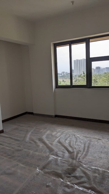 Room in 2 BHK Apartment at Lodha Splendora, Ghodbunder Road – for Sale