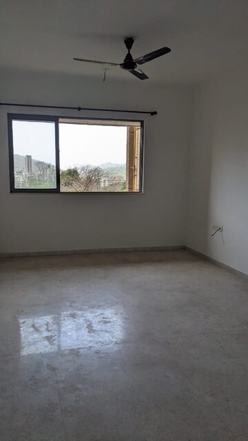 2 BHK Apartment For Sale in Lodha Splendora, Ghodbunder Road