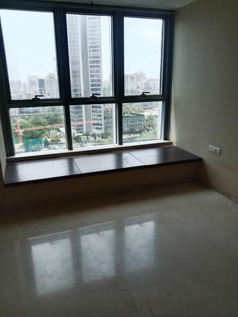 3 BHK Apartment For Rent in Oberoi Realty Esquire Goregaon East Mumbai  7057419