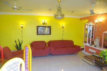 2 BHK Apartment For Rent in Parijat CHS Andheri West Yari Road Mumbai  7058181