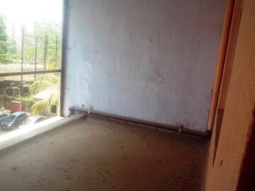 Room in 4 BHK Apartment at Godrej Park, Kalyan West – for Sale