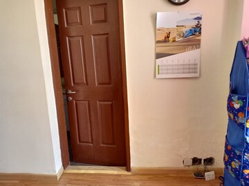 Furnished Amenities in 3 BHK Apartment at Vipul Greens, Sector 48 – for Sale