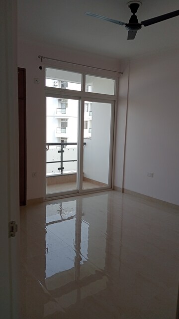 Room in 4 BHK Apartment at Chandra Panorama, Sushant Golf City – for Sale