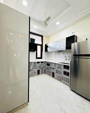Kitchen in 4 BHK Villa at Gandhi Path – for Sale