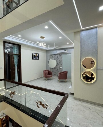 Kitchen in 4 BHK Villa at Gandhi Path – for Sale
