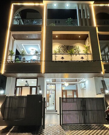4 BHK Villa For Sale in Gandhi Path